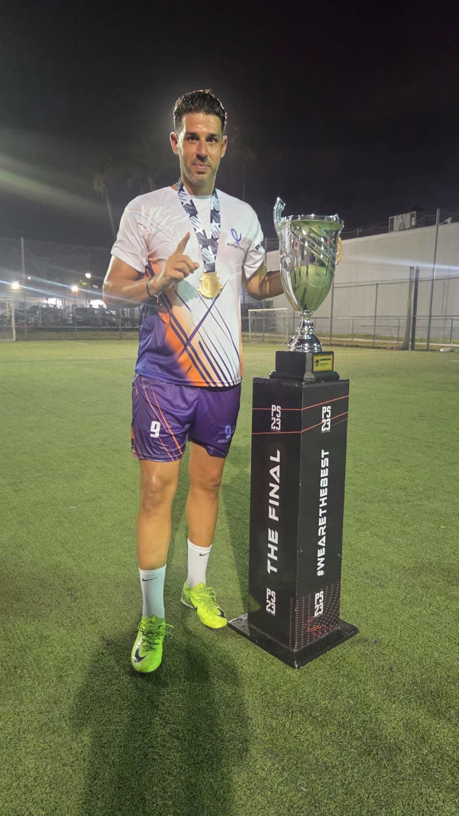 Daniel Revivo